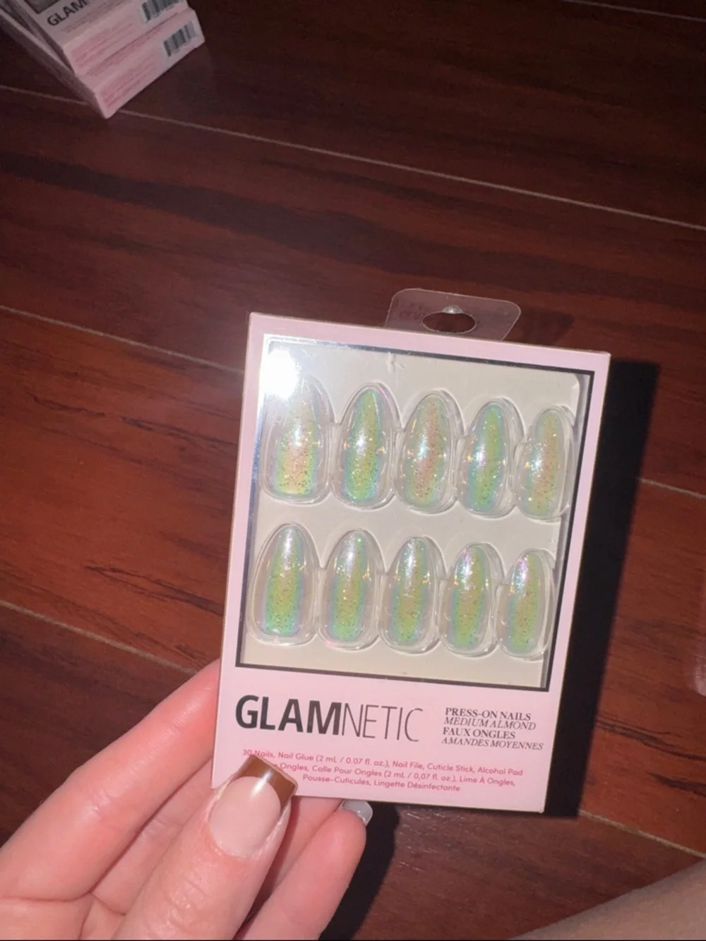 NIB GLAMNETIC nails - Picture 5 of 5